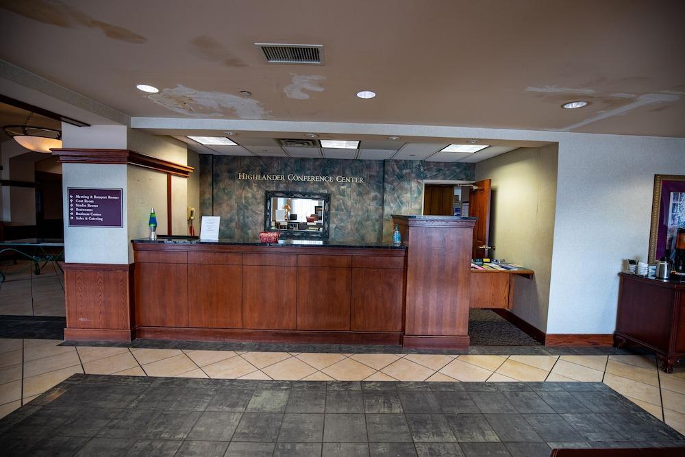 The Highlander Hotel, Ascend Hotel Collection Iowa City Zewnętrze zdjęcie
