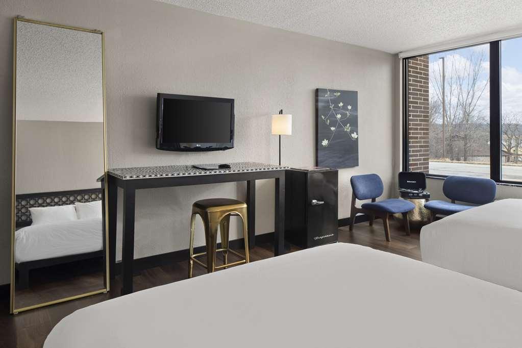 The Highlander Hotel, Ascend Hotel Collection Iowa City Pokój zdjęcie